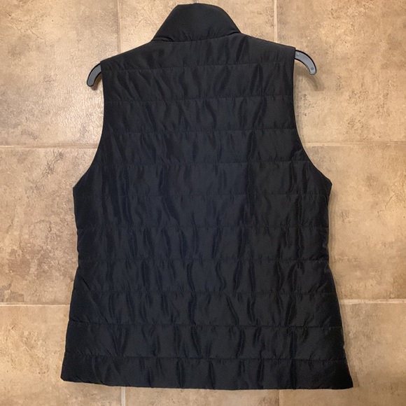 Michael Kors Puffer Vest size Medium NWT - Picture 4 of 5